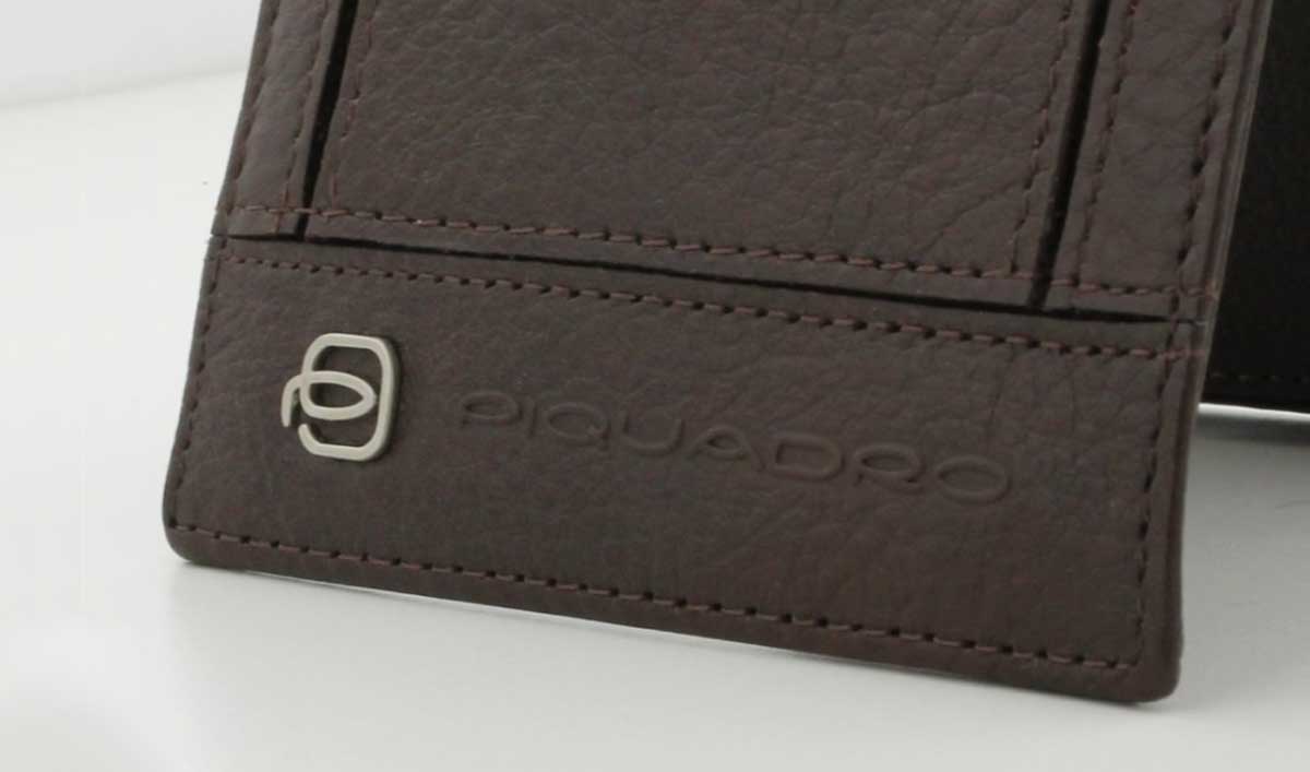 Piquadro Vibe offers also leather-goods
