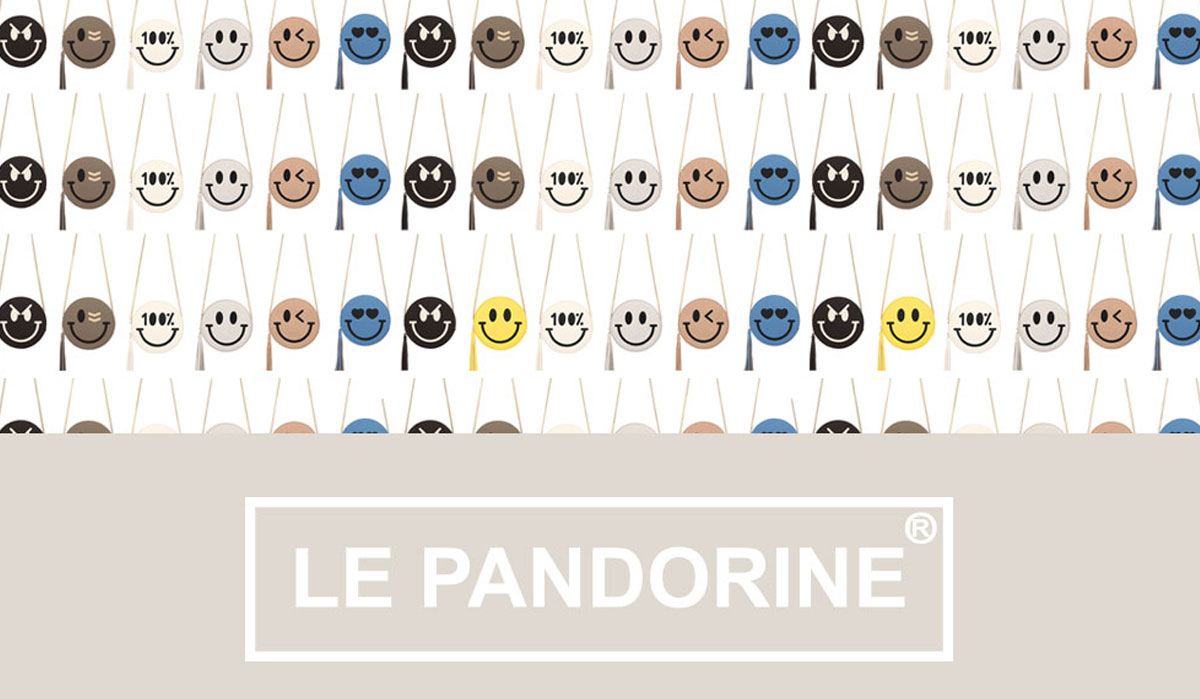 Le Pandorine Smiley, smiling is fashionably